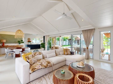 4 Bedroom Villa