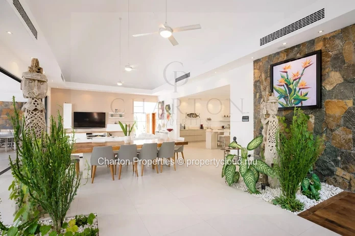 Villa contemporaine de 4 chambres avec bureau et jardin paysager - Grand Baie