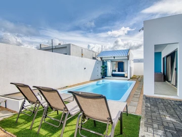 5 Bedroom Villa