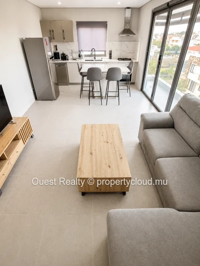 Appartement moderne de 3 chambres avec rooftop aménagé – Flic en Flac