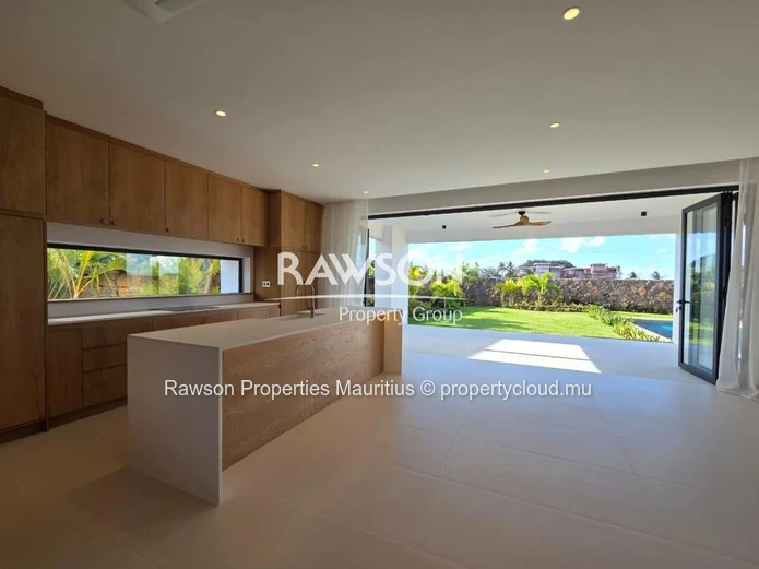 Villa 4 Chambres | Piscine Et Jardin | Azuri | Accessible Aux Etrangers | €