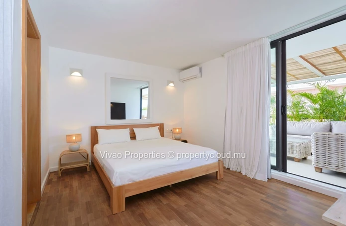 Luxury Penthouse with Stunning Views and Amenities in Mon Choisy - 158m², 3 en-suite Bedrooms, Communal Pool - 525 000€!