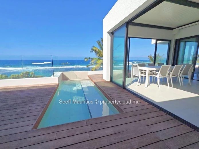 Penthouse Signature – Élégance tropicale à Poste Lafayette