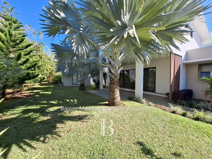 GROS BOIS - Single-Storey Home with Mezzanine - 200 m²