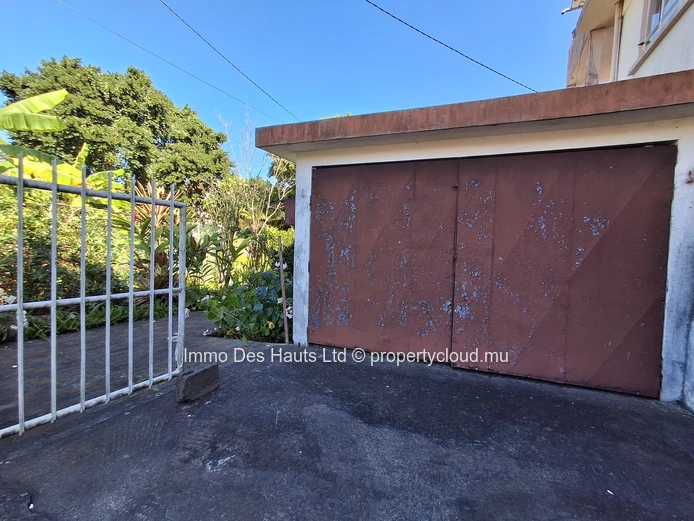 Maison de 3 chambres non meublé en vente la caverne Vacoas