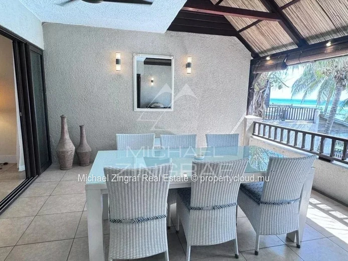 Beachfront Penthouse in Pointe aux Biches