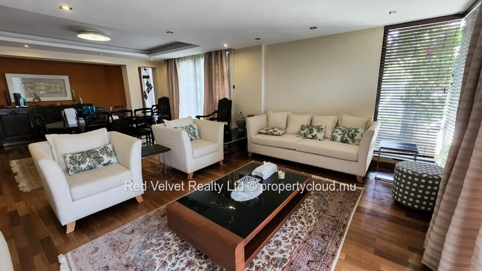Spacieuse maison de 6 chambres à vendre à Beau Bassin
