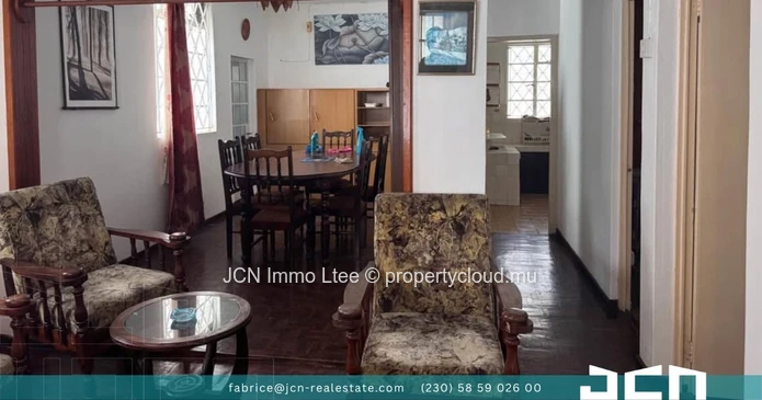 ?? For Sale in Sodnac – Spacious Home Full of Potential! ??