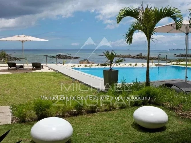 Penthouse d’Exception en Bord de Mer avec Vue Imprenable