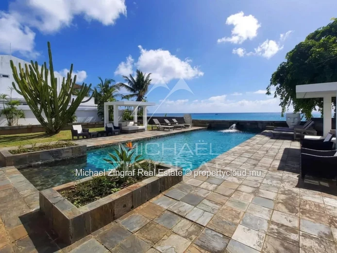 Mauritius – Exceptional 4-Bedroom Beachfront Villa with Panoramic Ocean Views in Pointe aux Canonniers