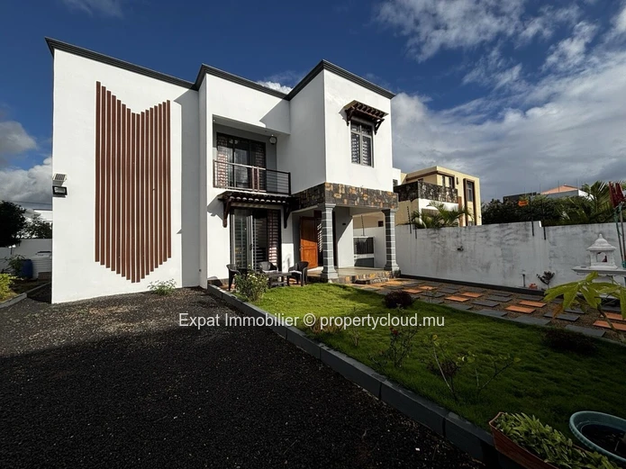 Maison 4 À 5 Chambres À Proximité Immédiate De La Plage - Trou Aux Biches