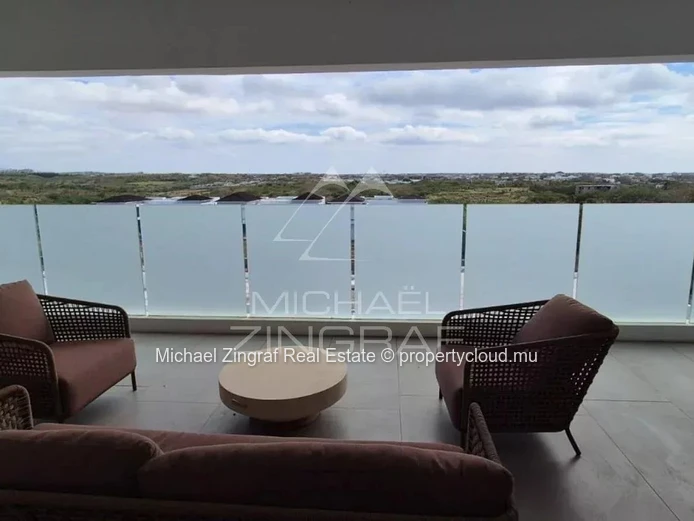 Penthouse d’Exception avec Rooftop & Piscine Privée | Pereybère