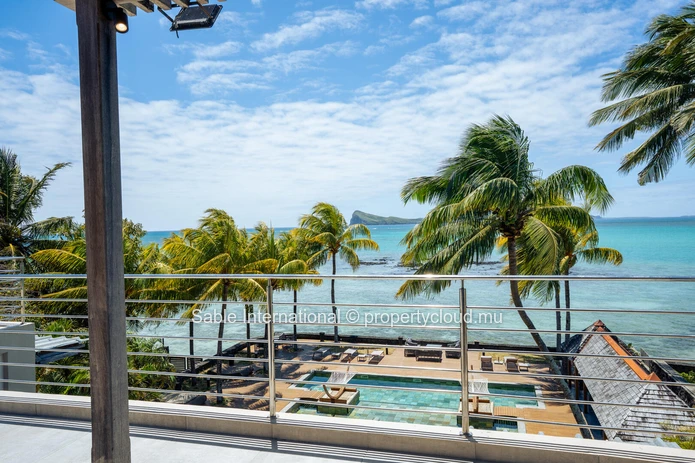 Luxury Beachfront Penthouse in Cap Malheureux with Sea Views and Communal Pool - Fully Furnished and Equipped 