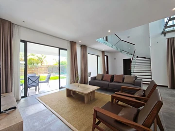 4 Bedroom Villa
