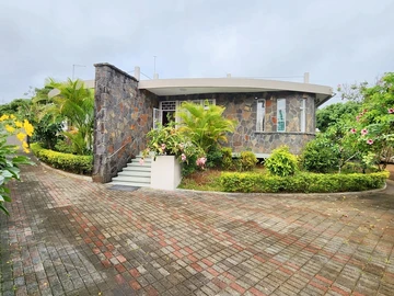 House / Office For Rent - Sodnac
