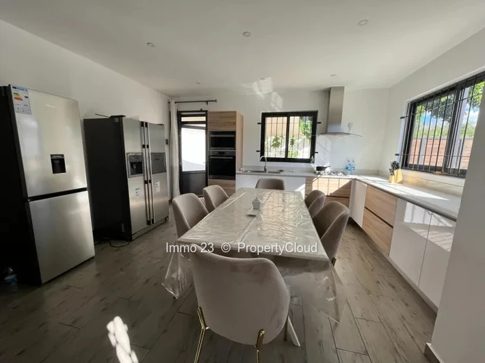 House / Villa - 3 bedrooms - Grand Baie - Ref. MA80439LO