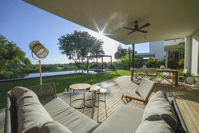 Magnificent villa with unobstructed views for sale in Tamarin, Mauritius