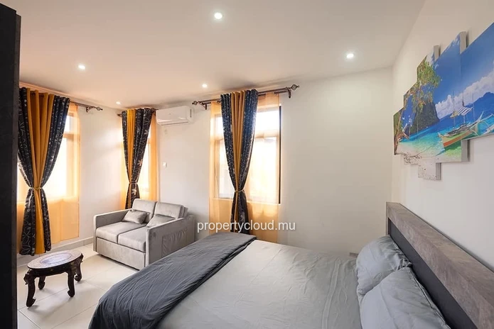 Flic-en-Flac, Mauritius: Magnificent, recently built 2-bedroom apartment with a large terrace, swimming pool, and jus...