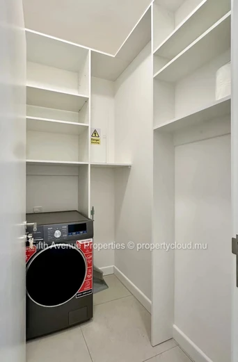 Beau Plan - New 3 Bedroom Apartment in the Heart of the Smart City