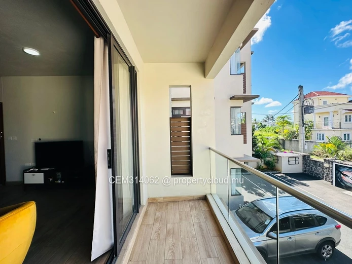 Cozy 2-Bedroom Apartment in the Heart of Trou-aux-Biches