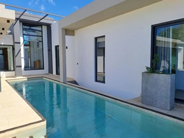 4 Bedroom Villa