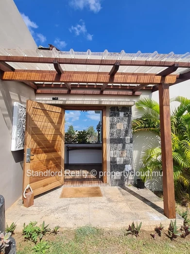 À Louer – Villa 3 Chambres à Balaclava | Rs 120,000 / mois (négociable)