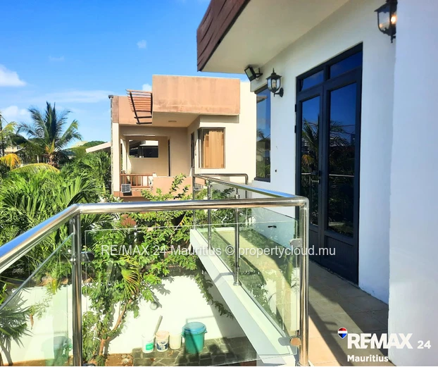 Fully furnished house in a calm and peaceful environment, 10 minutes walk to the sea!