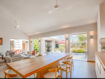4 Bedroom Villa
