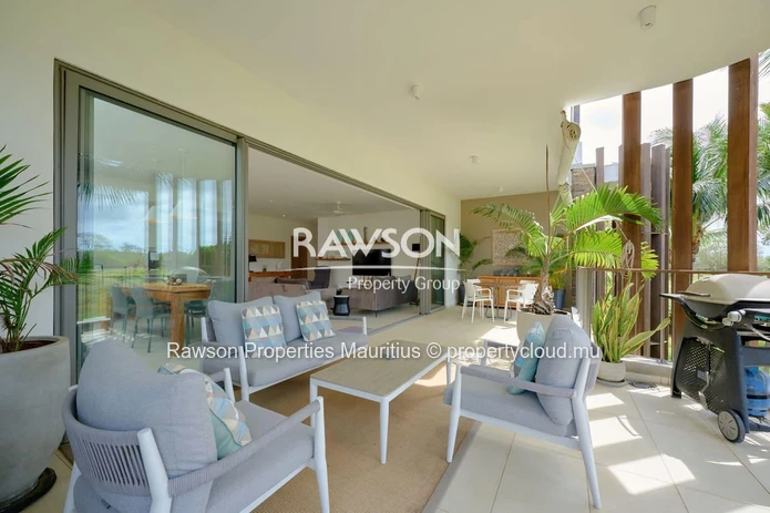 Apartment On A Golf Estate