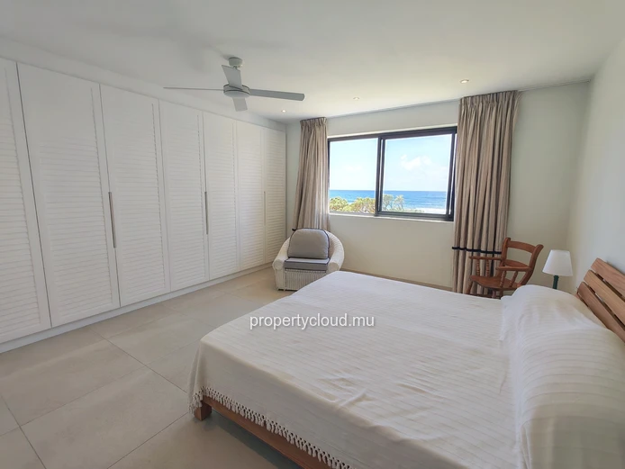 A louer appartement en bord de mer à Poste Lafayette.