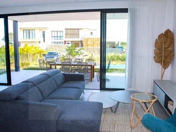 4 Bedroom Villa