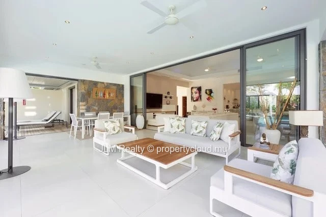 For Sale: Contemporary 4-Bedroom En-Suite Villa with Heated Swimming Pool, Grand Baie, Mauritius