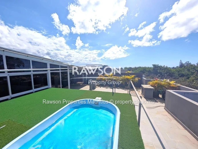 Penthouse In Pereybere | 3 Bedrooms | Private Rooftop Pool | Close To Grand Baie