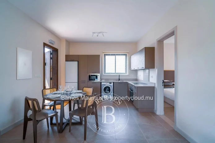 TAMARIN - Stylish Beachfront Apartment - 2 Bedrooms