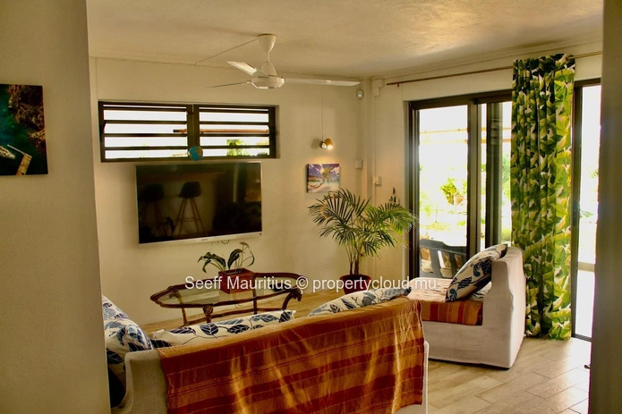 Chic & Modern Studio_Avenue des Jacarandas