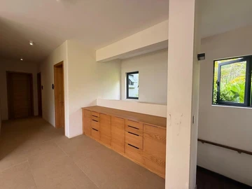 4 Bedroom Apartment