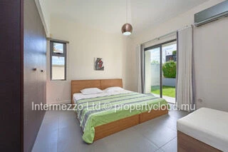 Villa Hibiscus — PDS | 221 m² | 681 m² de terrain | 820 000 €