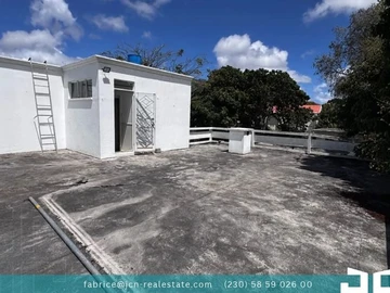 12 Bedroom Villa
