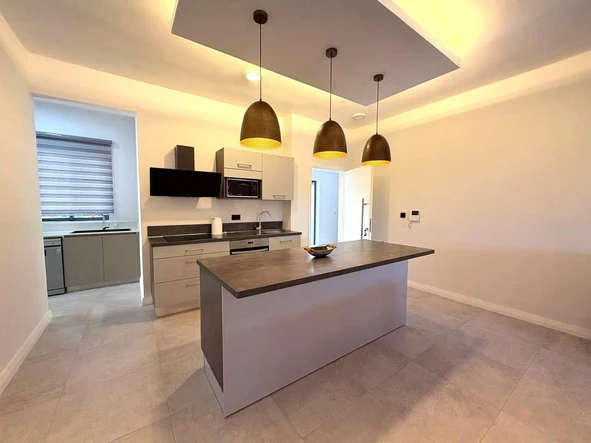 3 Bedroom Apartment