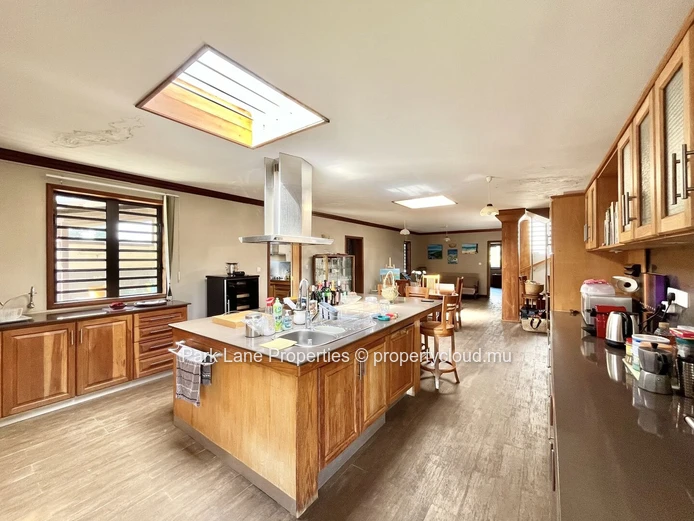 Exceptional House of 4-Bedroom for Sale in Moka 