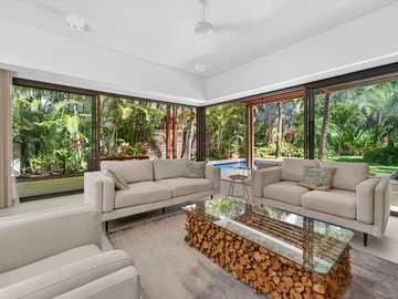 4 Bedroom Villa