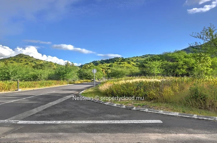 Exceptional plot of land of 2,167.66 m² – Highly sought-after gated community 