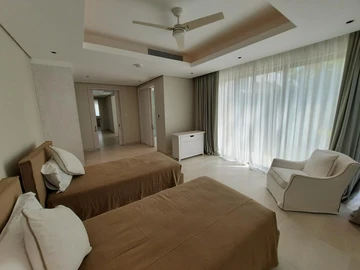 4 Bedroom Villa