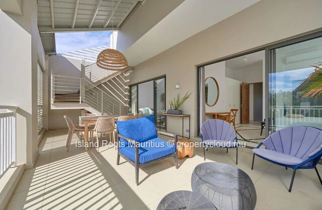 Penthouse à vendre à Péreybère – Piscine privée sur le rooftop