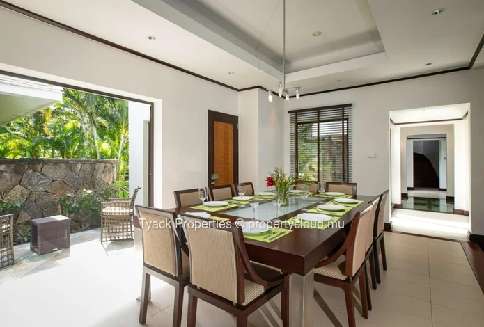 Villa Solaia Breeze – Anahita
