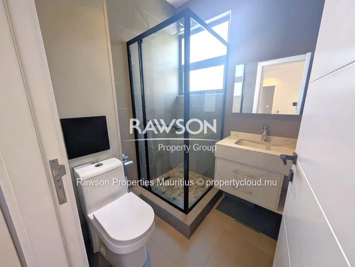Penthouse In Pereybere | 3 Bedrooms | Private Rooftop Pool | Close To Grand Baie