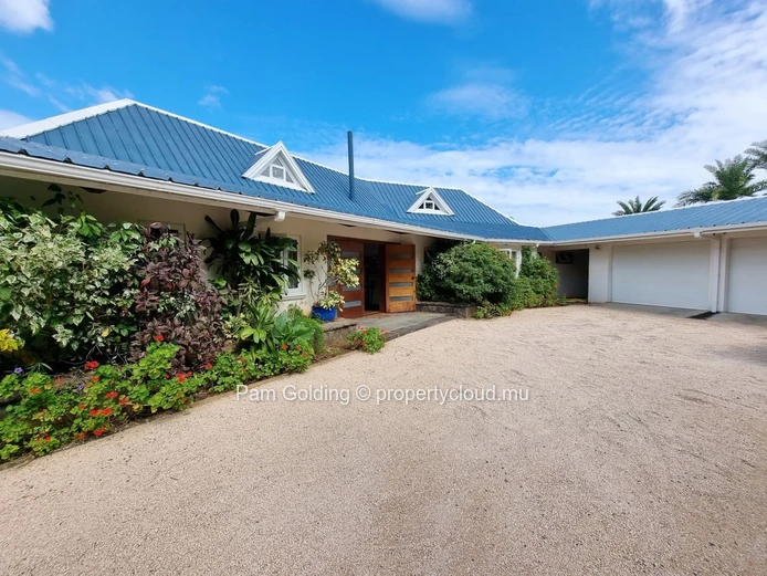 Beautiful spacious villa with all modern comforts.