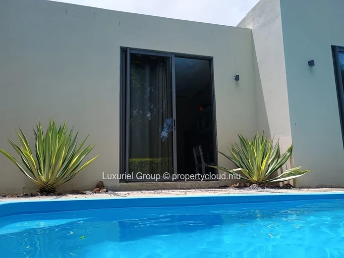 Villa 3 Chambres à Louer à Grand Baie