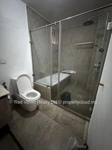 Appartement meublé de 3 chambres à vendre - Sodnac, Quatre Bornes