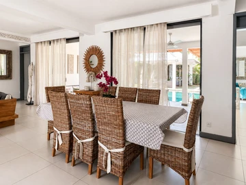 4 Bedroom Villa